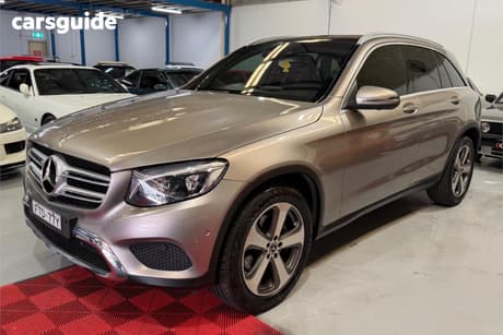 Beige 2018 Mercedes-Benz GLC200 Wagon 200