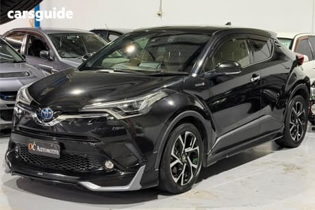 Black 2018 Toyota C-HR Wagon (Hybrid)