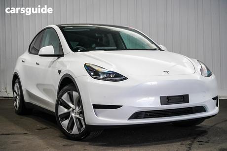 White 2023 Tesla Model Y Wagon Rear-Wheel Drive