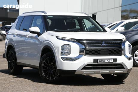 White 2021 Mitsubishi Outlander Wagon Ls 7 Seat (2Wd)
