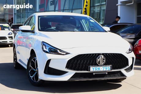 White 2024 MG MG5 Sedan Vibe