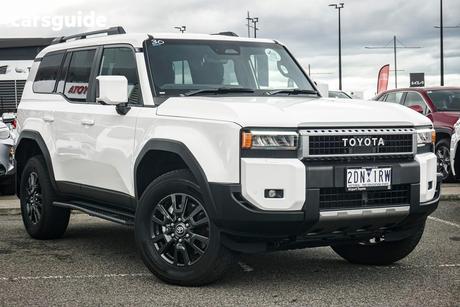White 2025 Toyota Landcruiser Prado Wagon Gxl