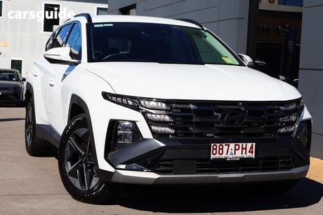 White 2025 Hyundai Tucson Wagon Elite Hybrid (Awd)