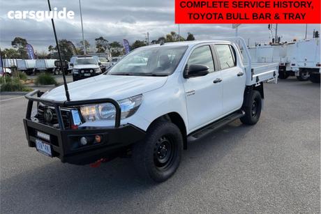 White 2019 Toyota Hilux Double Cab Chassis Sr (4X4)