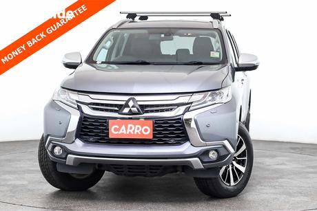 Grey 2016 Mitsubishi Pajero Sport Wagon Exceed (4X4)
