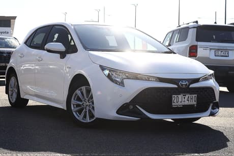 White 2025 Toyota Corolla Hatchback Sx Hybrid