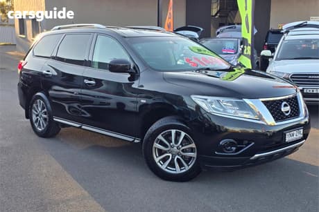 Black 2015 Nissan Pathfinder Wagon St (4X2)