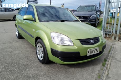 Green 2007 Kia RIO Hatchback Ex