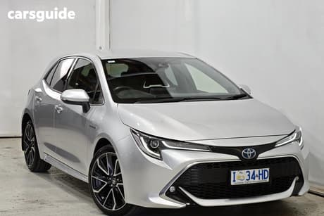 Silver 2019 Toyota Corolla Hatchback Zr (Hybrid)