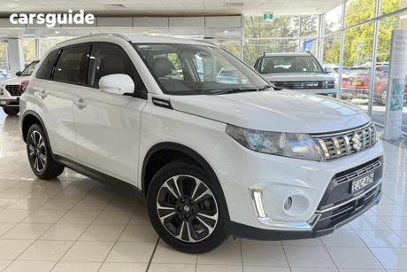 White 2020 Suzuki Vitara Wagon Turbo