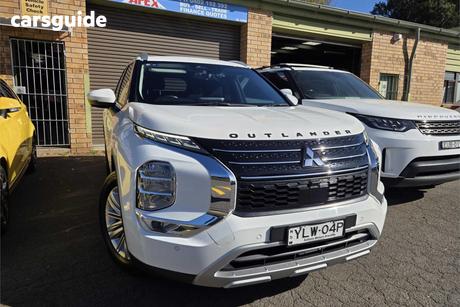 White 2021 Mitsubishi Outlander Wagon Ls 7 Seat (2Wd)