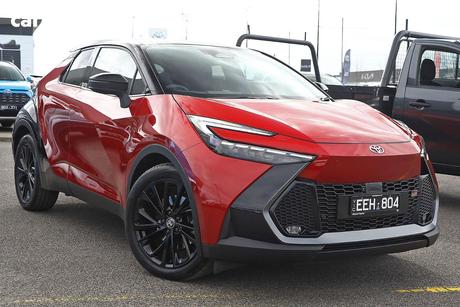 Black 2024 Toyota C-HR Wagon Gr-Sport Hybrid