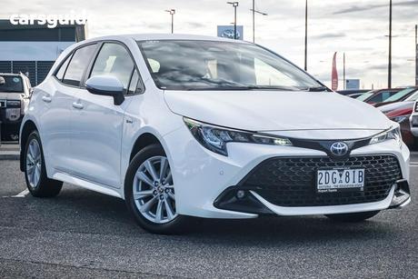 White 2025 Toyota Corolla Hatchback Sx Hybrid