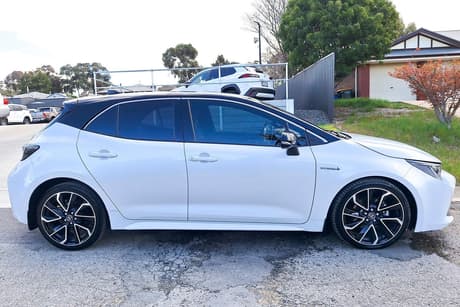 White 2021 Toyota Corolla Hatchback Zr Hybrid