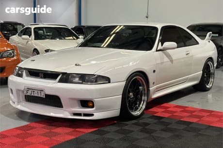 White 1995 Nissan Skyline Coupe Gtr
