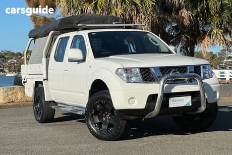 White 2013 Nissan Navara Dual Cab Chassis Rx (4X4)