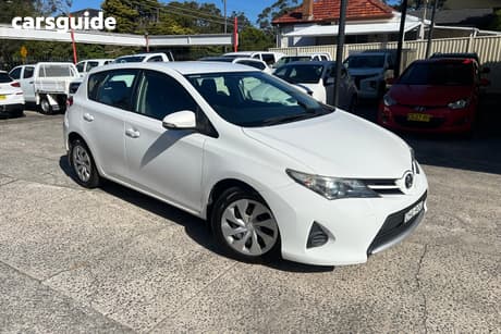 White 2014 Toyota Corolla Hatchback Ascent