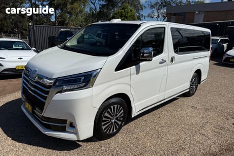 White 2022 Toyota Granvia Wagon Standard (8 Seats)