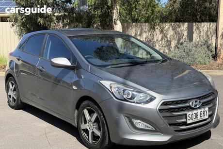 Grey 2016 Hyundai I30 Hatchback Active 1.6 Crdi