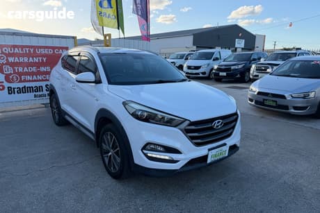 White 2017 Hyundai Tucson Wagon Active X (Fwd)