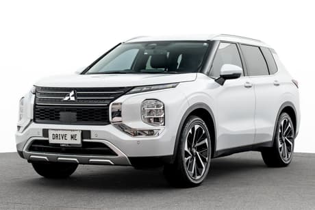 White 2024 Mitsubishi Outlander Wagon Aspire 7 Seat (Awd)