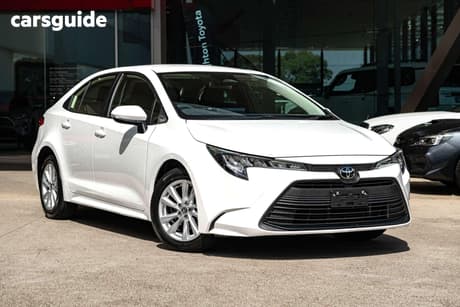 White 2024 Toyota Corolla Hatchback Ascent Sport