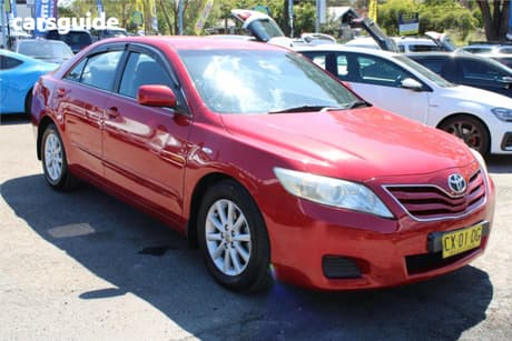 Red 2010 Toyota Camry Sedan Altise