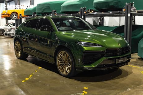 Green 2025 Lamborghini Urus Wagon Performante