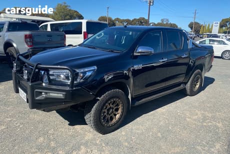 Black 2020 Toyota Hilux Double Cab Pick Up Sr5 (4X4)