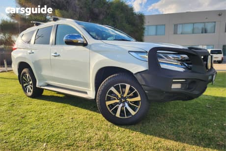 White 2015 Mitsubishi Pajero Sport Wagon Gls (4X4)
