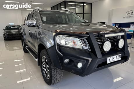 Grey 2018 Nissan Navara Dual Cab Pick-up St-X (4X4)