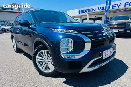 Blue 2022 Mitsubishi Outlander Wagon Ls 7 Seat (2Wd)