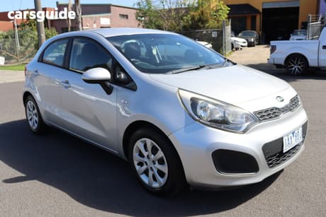 Silver 2014 Kia RIO Hatchback S