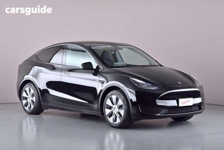 Black 2022 Tesla Model Y Wagon Rear-Wheel Drive