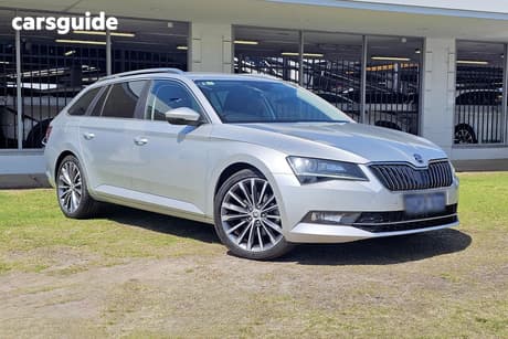Silver 2018 Skoda Superb Wagon 162 Tsi