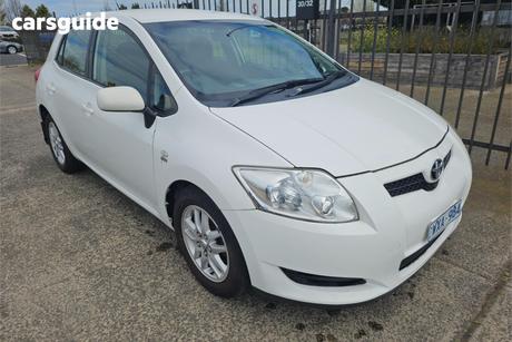 White 2008 Toyota Corolla Hatchback Ascent