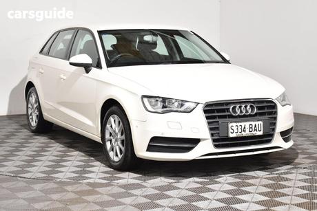 White 2014 Audi A3 Hatchback Sportback 1.4 Tfsi Attraction