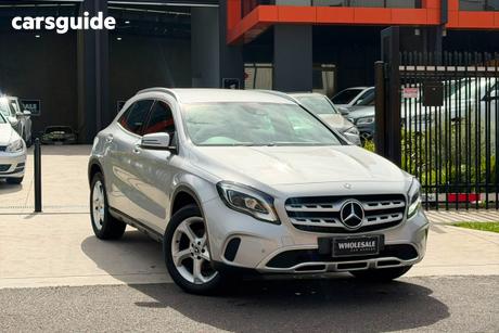 Silver 2018 Mercedes-Benz GLA220 Wagon D