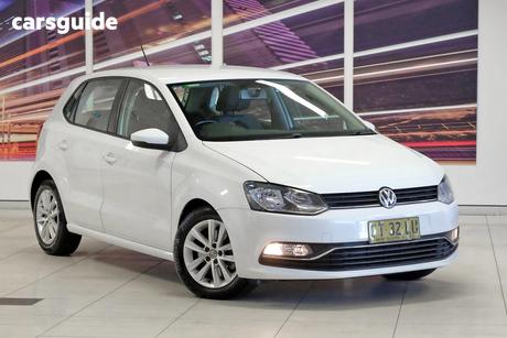 White 2016 Volkswagen Polo Hatchback 81 Tsi Comfortline
