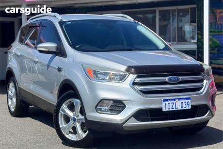 Silver 2017 Ford Escape Wagon Trend (Awd)