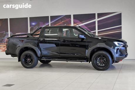 Black 2026 Isuzu D-MAX Crew Cab Utility Blade (4X4)
