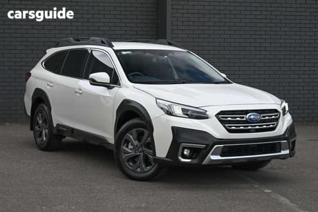 White 2022 Subaru Outback Wagon Awd