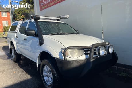 White 2014 Mitsubishi Triton Double Cab Utility Glx (4X4)
