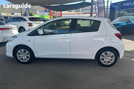 White 2016 Toyota Yaris Hatchback Ascent