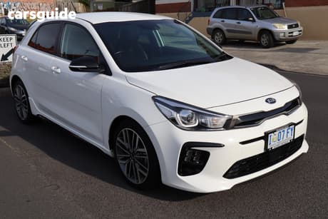 White 2019 Kia RIO Hatchback Gt-Line