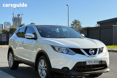 White 2016 Nissan Qashqai Wagon St (4X2)
