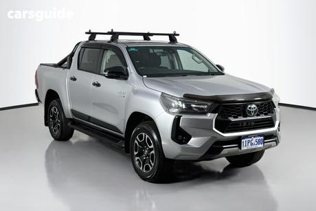Silver 2024 Toyota Hilux Double Cab Pick Up Sr5 48V (4X4)