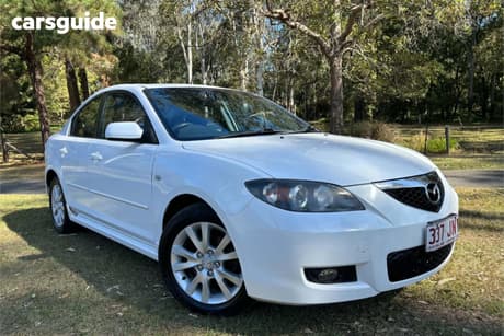 White 2006 Mazda 3 Sedan Maxx Sport
