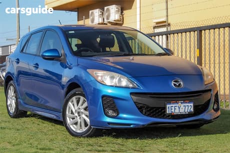 Blue 2013 Mazda 3 Hatchback Maxx Sport