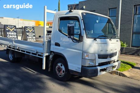 White 2017 Mitsubishi Other Ute Tray